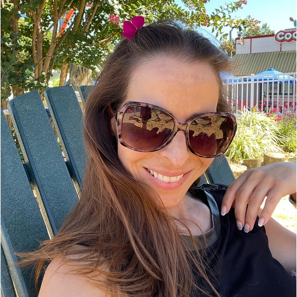 Meet your Posher, Orsolya - Picture 1 of 1